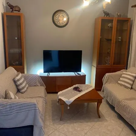 Marth House Διαμέρισμα Κρεμαστή